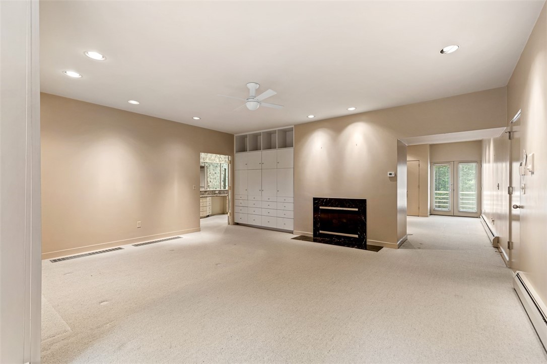 9 Oak Hill Drive