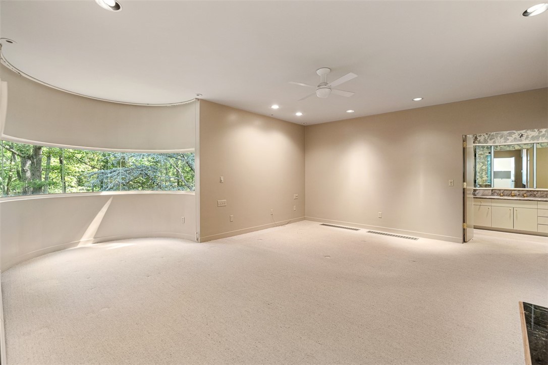 9 Oak Hill Drive