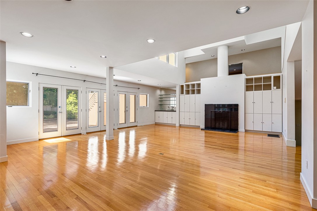 9 Oak Hill Drive