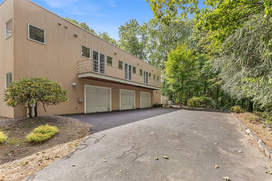 9 Oak Hill Drive
