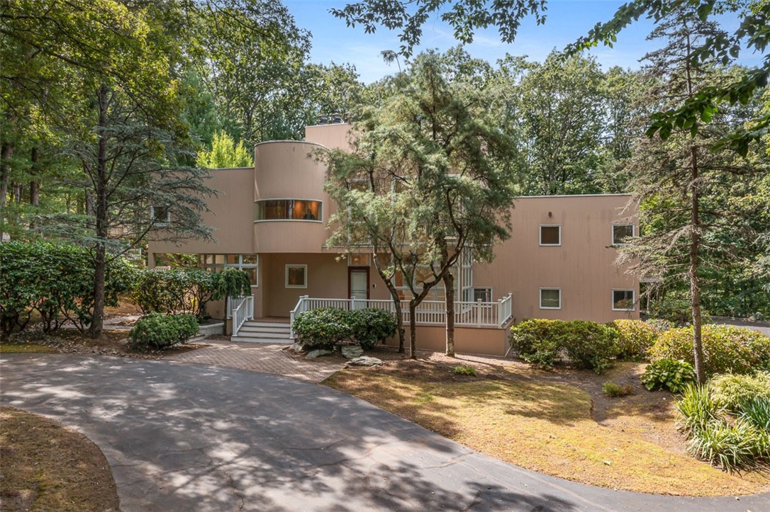 9 Oak Hill Drive