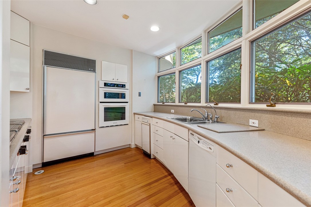 9 Oak Hill Drive