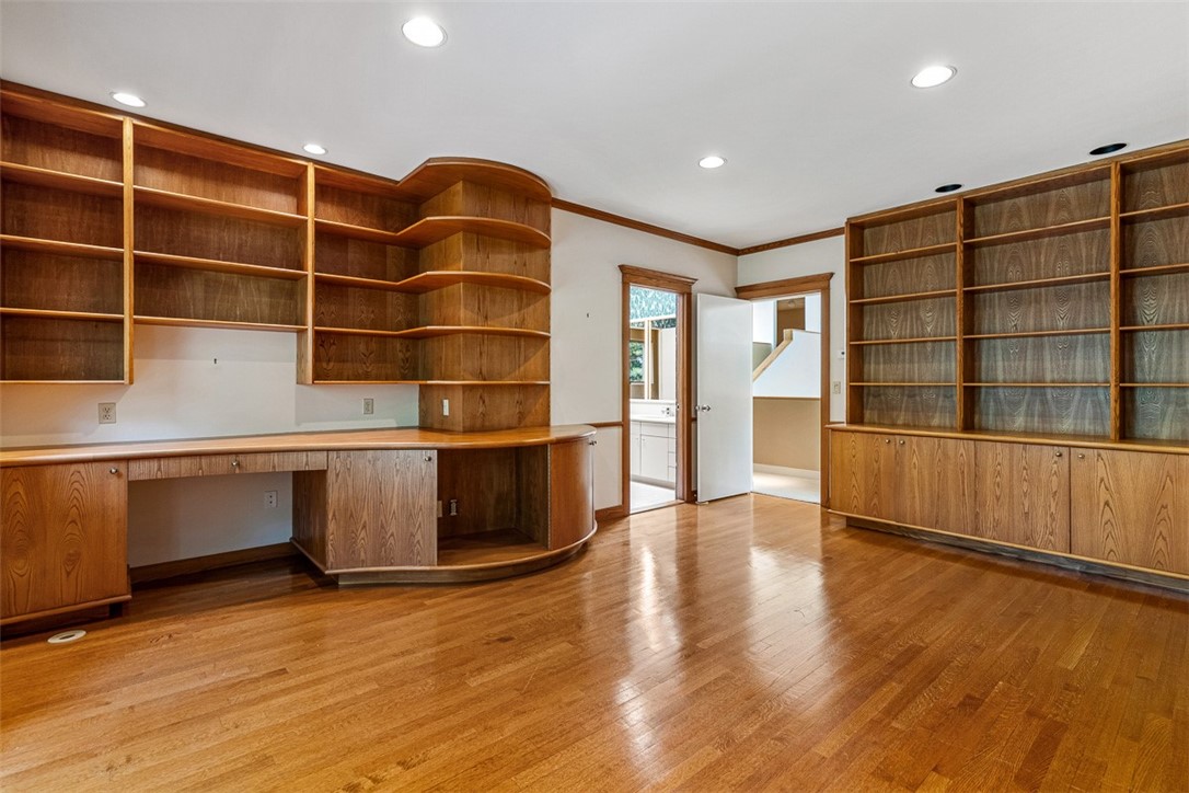 9 Oak Hill Drive