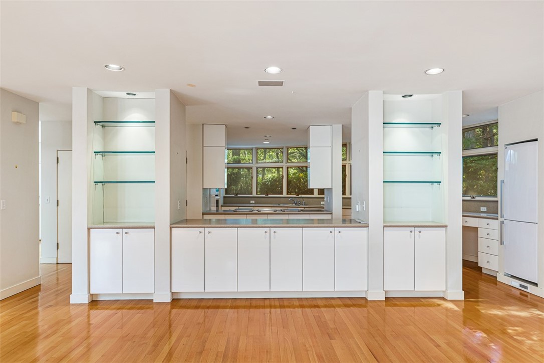 9 Oak Hill Drive