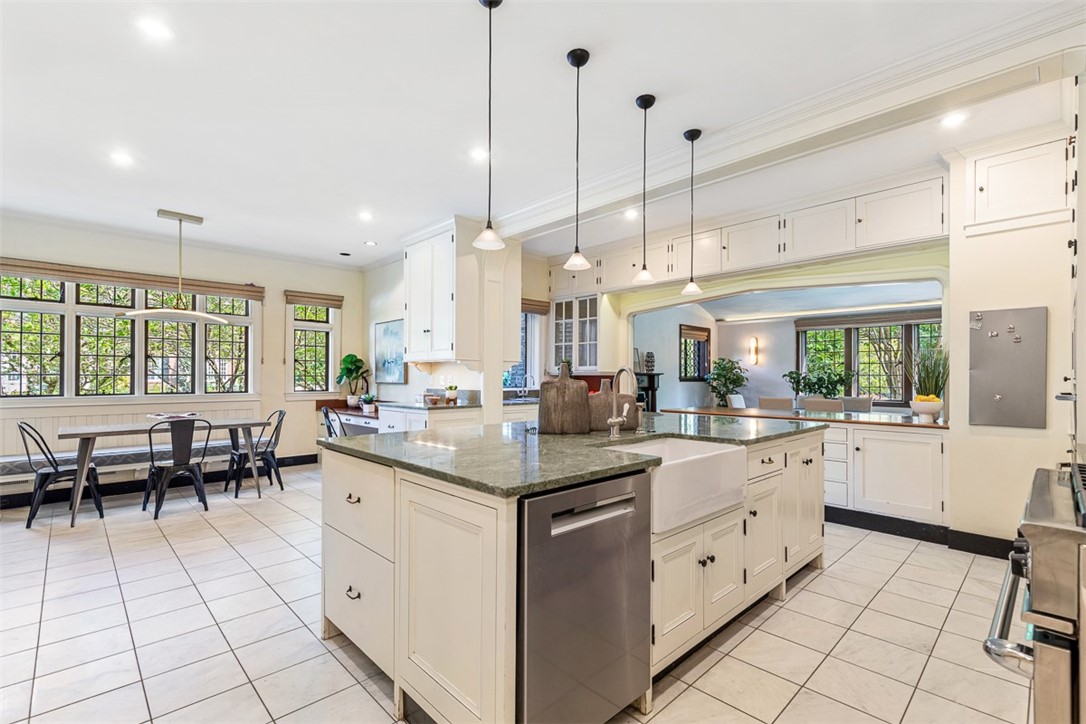 436 Blackstone Boulevard