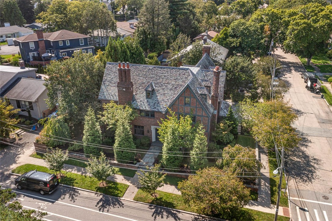 436 Blackstone Boulevard