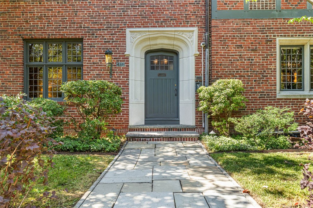 436 Blackstone Boulevard