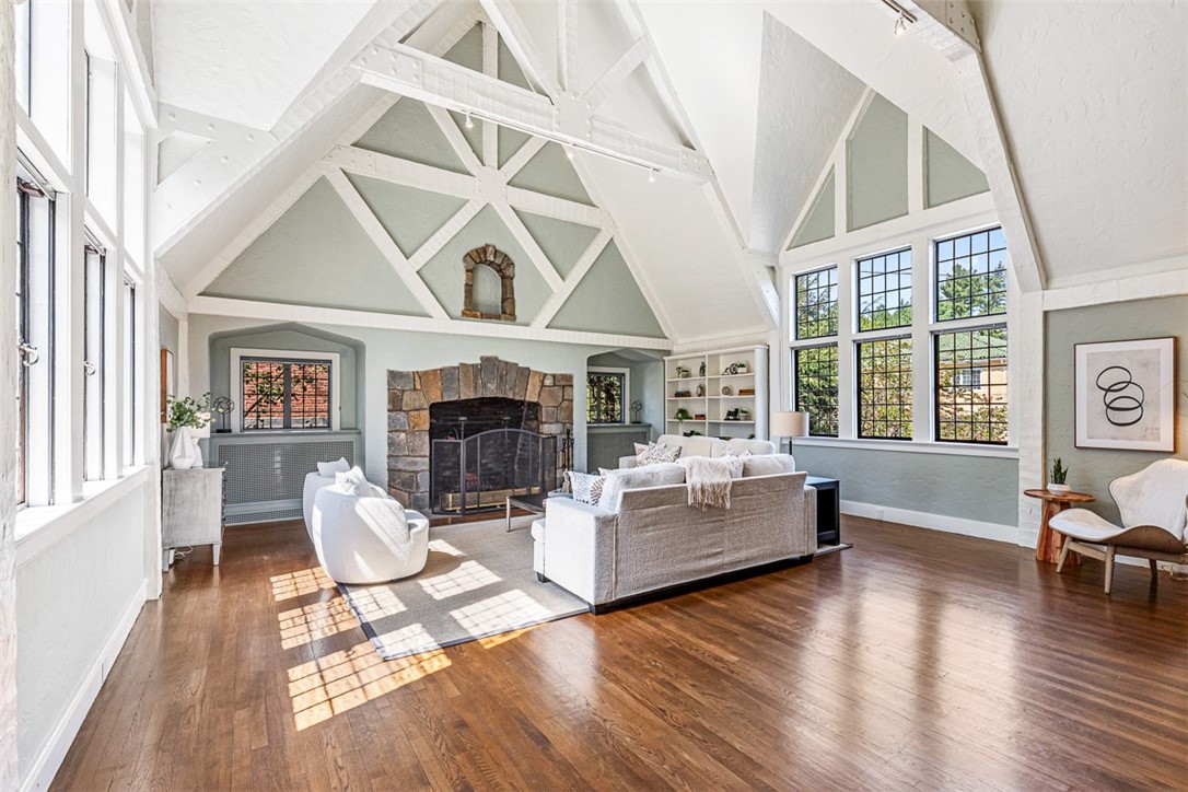 436 Blackstone Boulevard