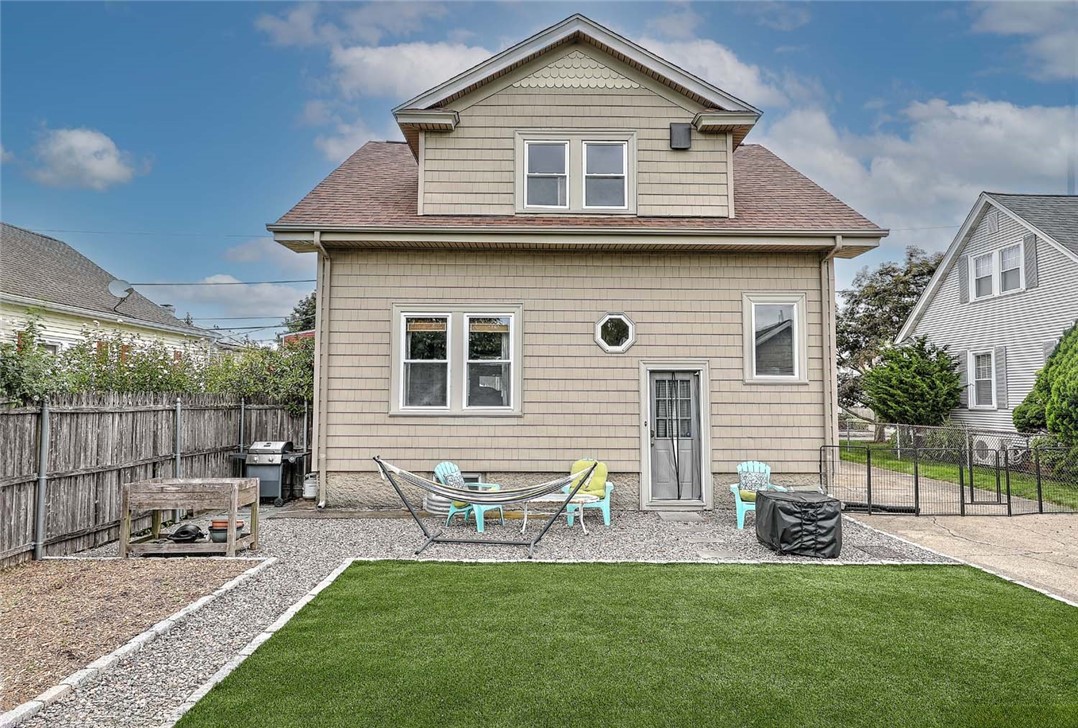 15 Greenfield Street