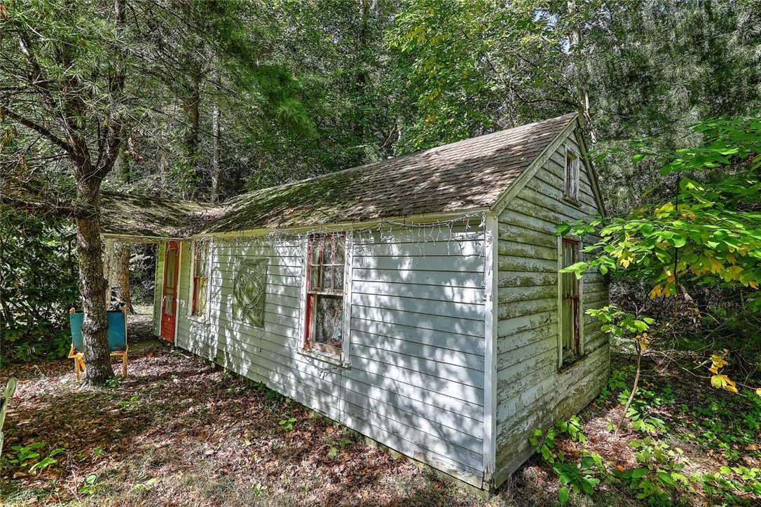 47 Chestnut Hill Road
