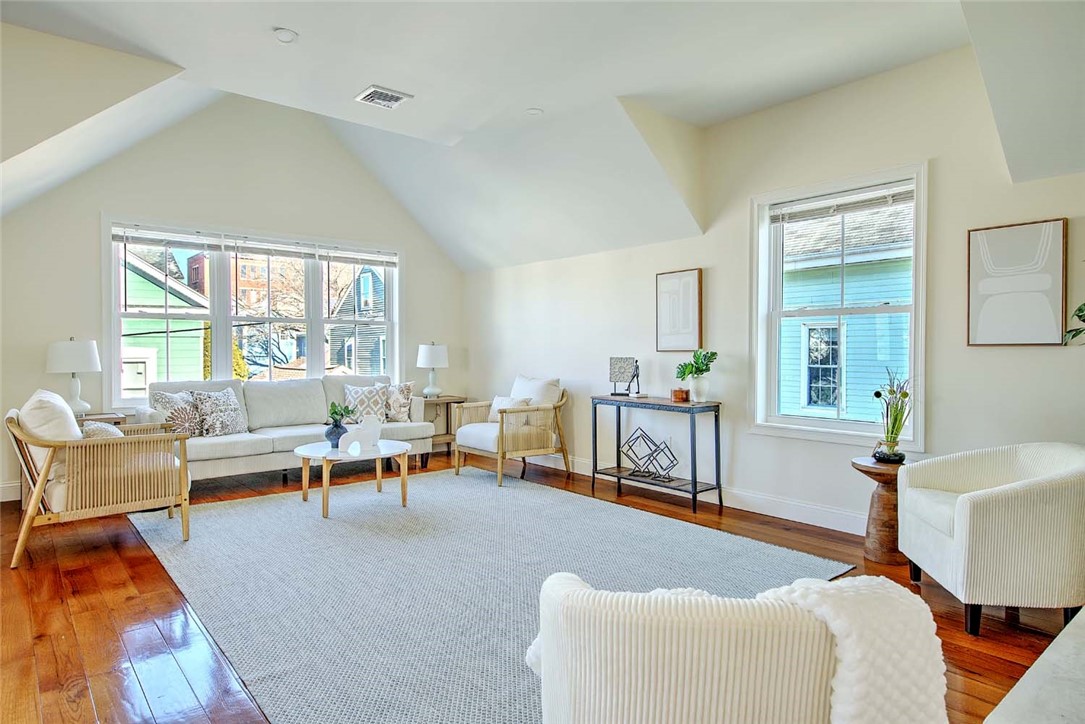 169 Transit Street 2