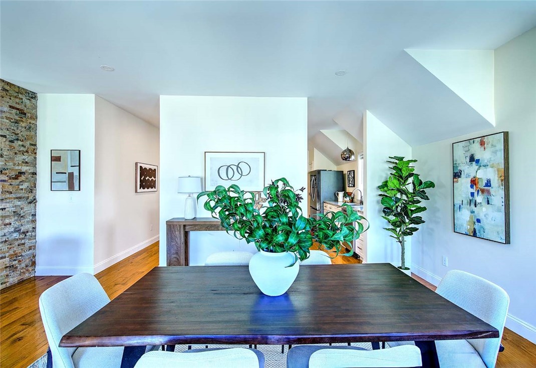 169 Transit Street 2