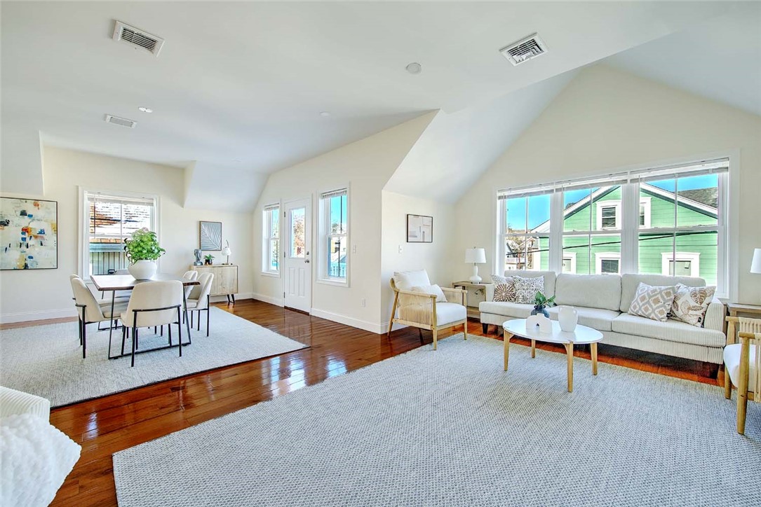 169 Transit Street 2