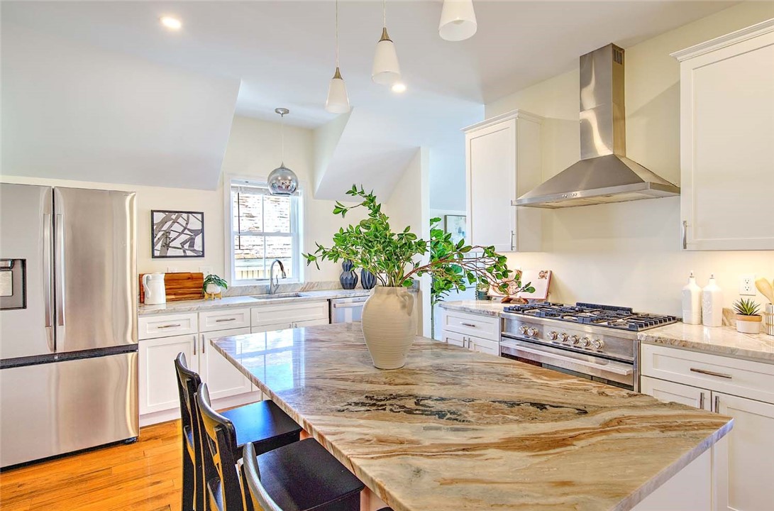 169 Transit Street 2