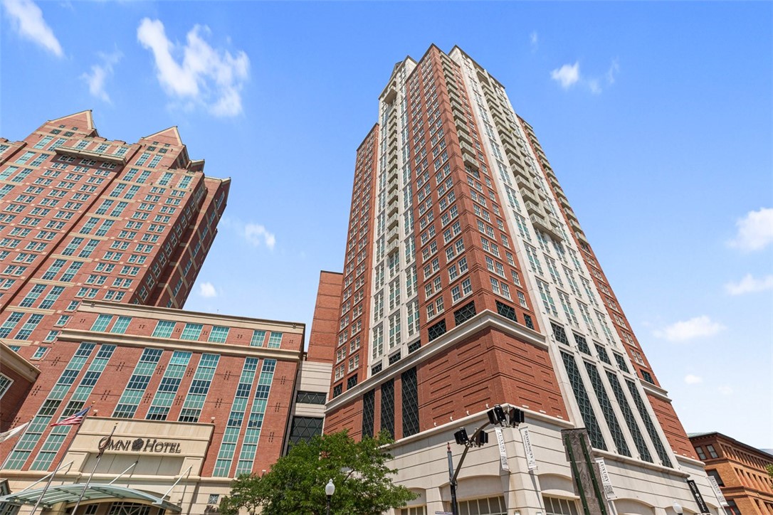 1 W Exchange Street 2103