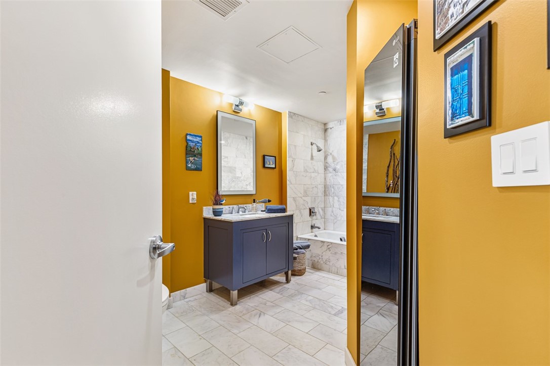 1 W Exchange Street 2103