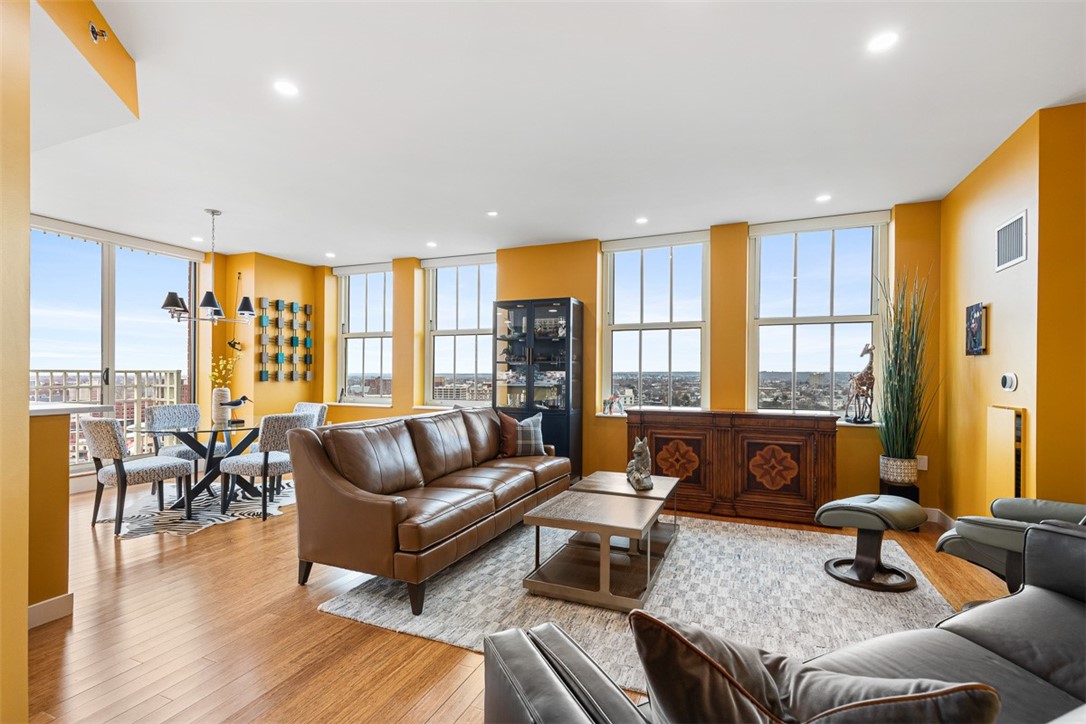 1 W Exchange Street 2103