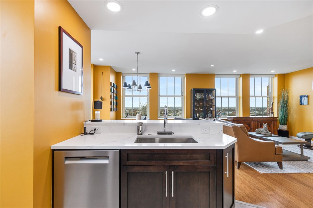 1 W Exchange Street 2103