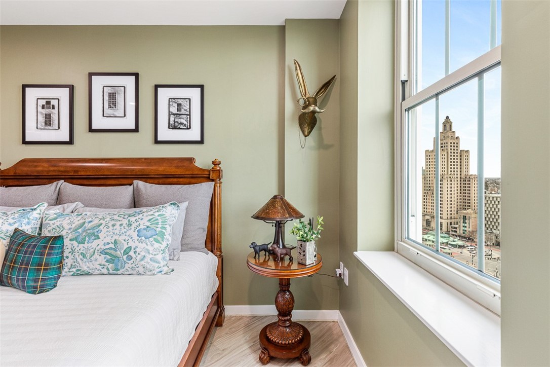 1 W Exchange Street 2103