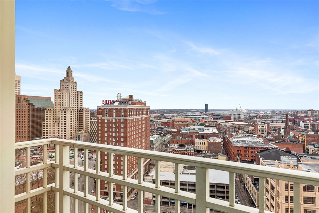 1 W Exchange Street 2103