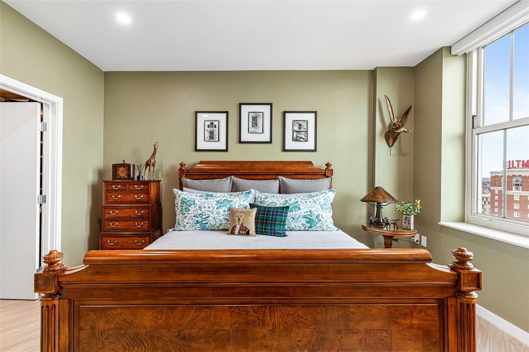 1 W Exchange Street 2103