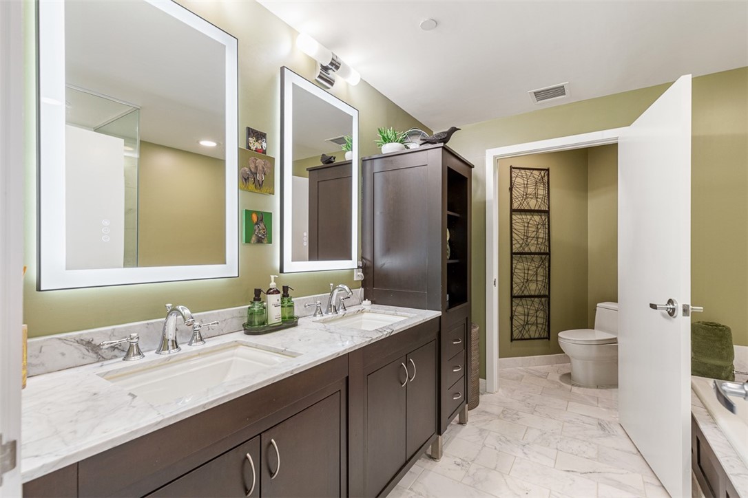 1 W Exchange Street 2103