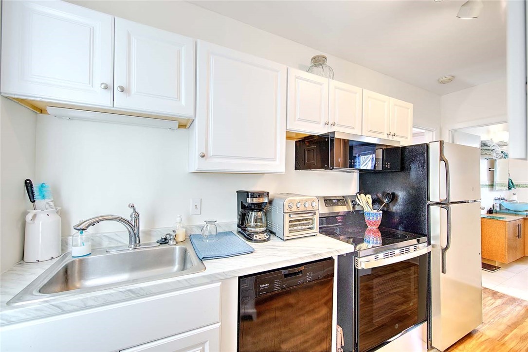 539 Lloyd Avenue 8