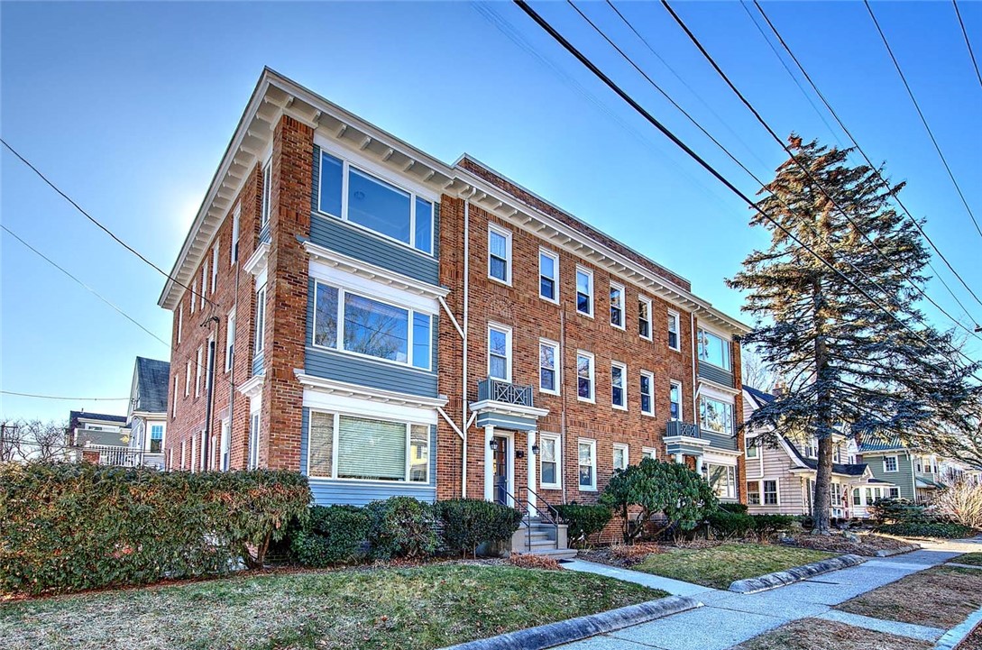 539 Lloyd Avenue 8