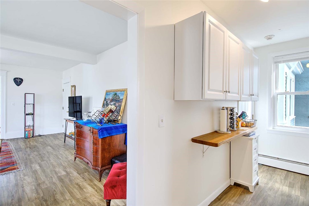 539 Lloyd Avenue 8