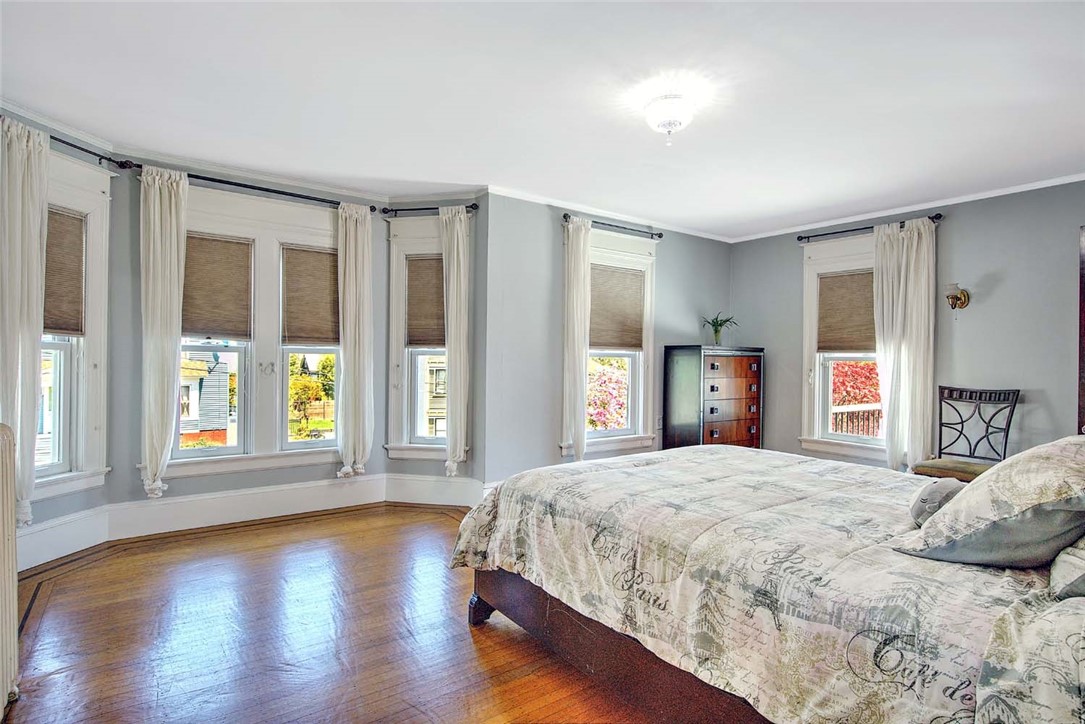 271 Doyle Avenue