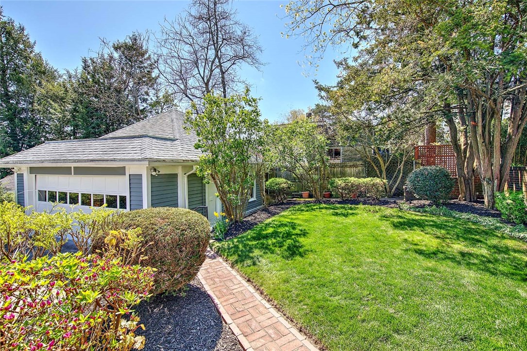 271 Doyle Avenue