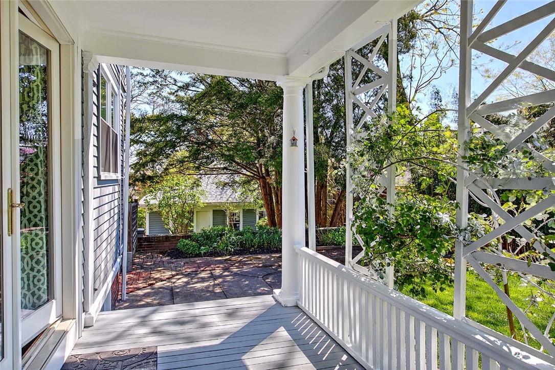 271 Doyle Avenue
