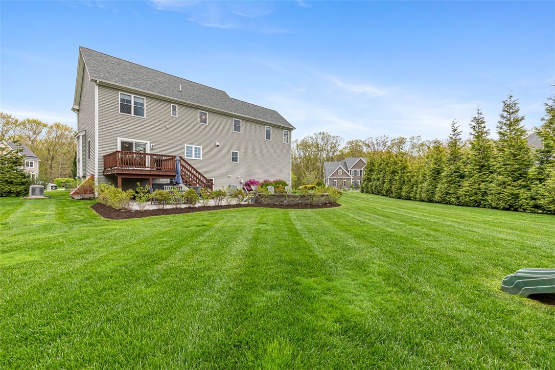 76 Woods Lane