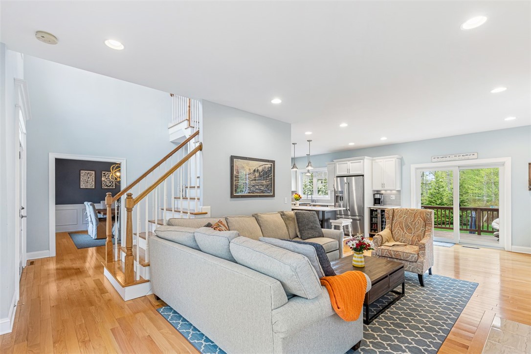 76 Woods Lane