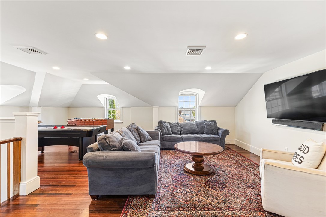 295 Laurel Avenue
