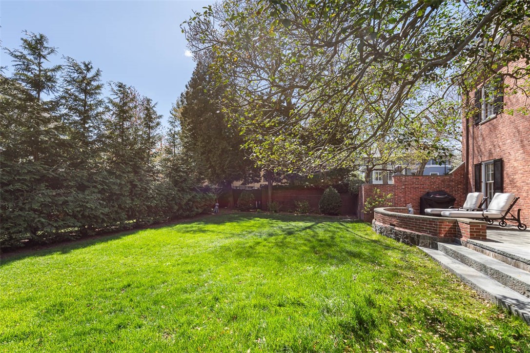 295 Laurel Avenue