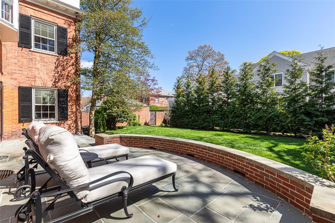 295 Laurel Avenue