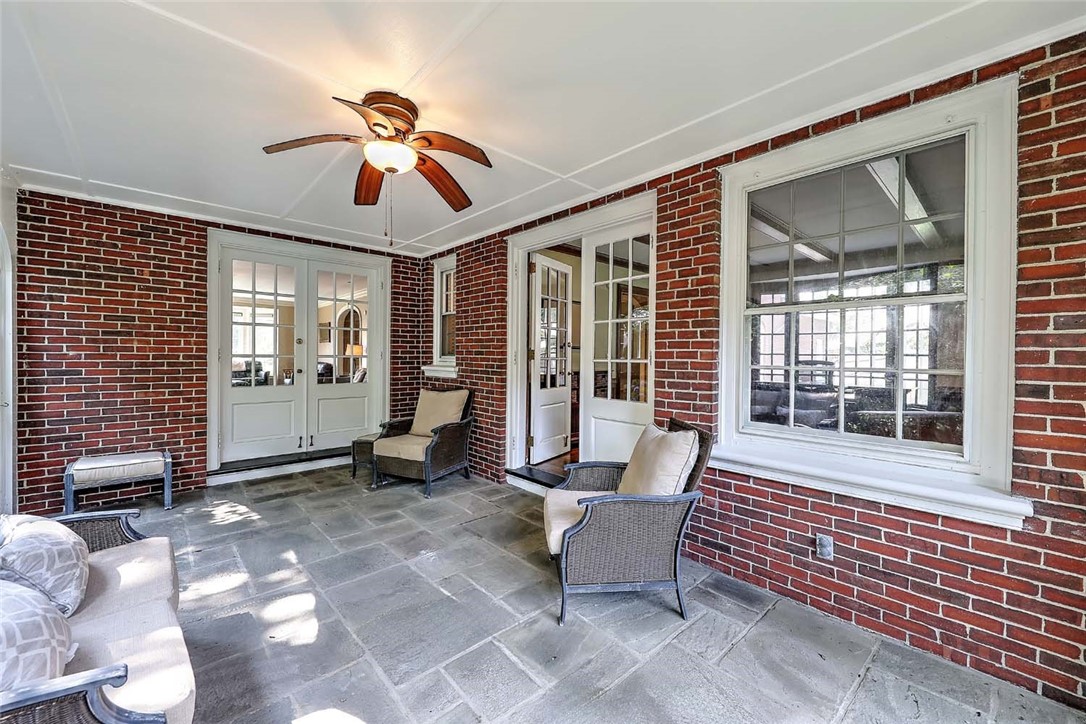 9 Kenilworth Way