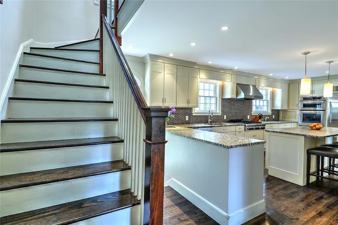 9 Kenilworth Way