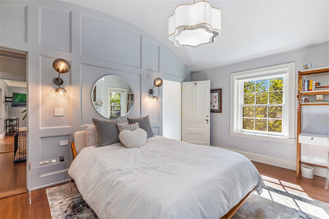 79 Clarendon Avenue