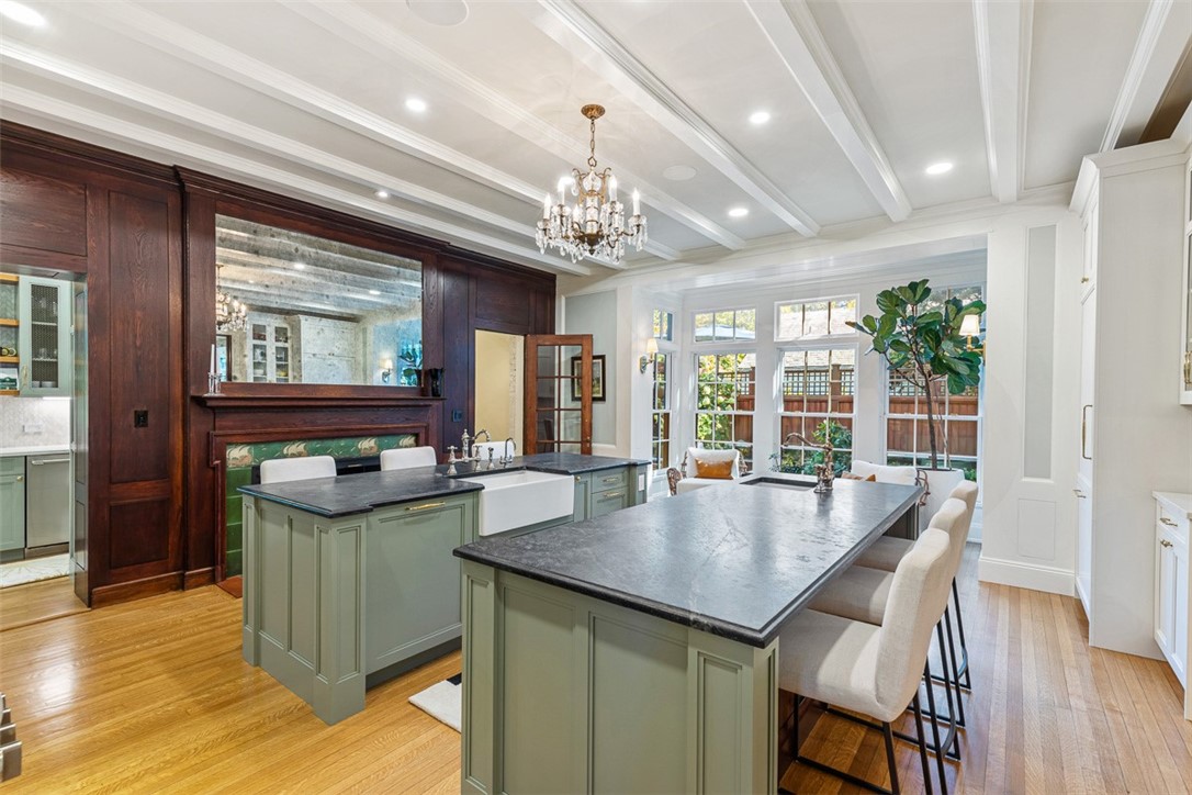 79 Clarendon Avenue