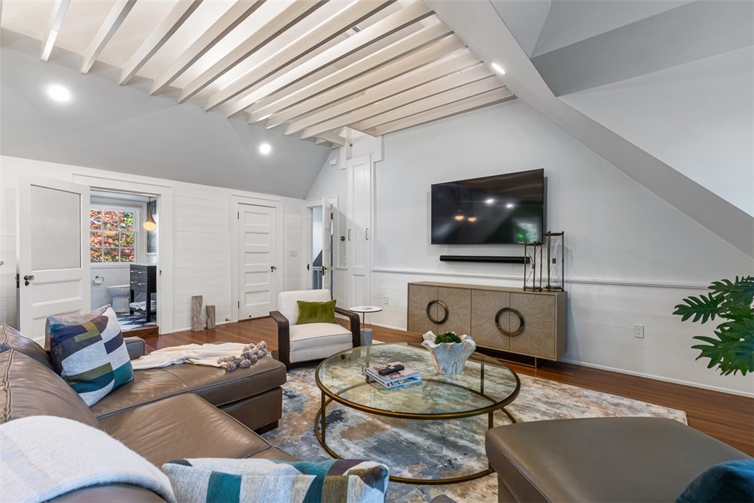 79 Clarendon Avenue