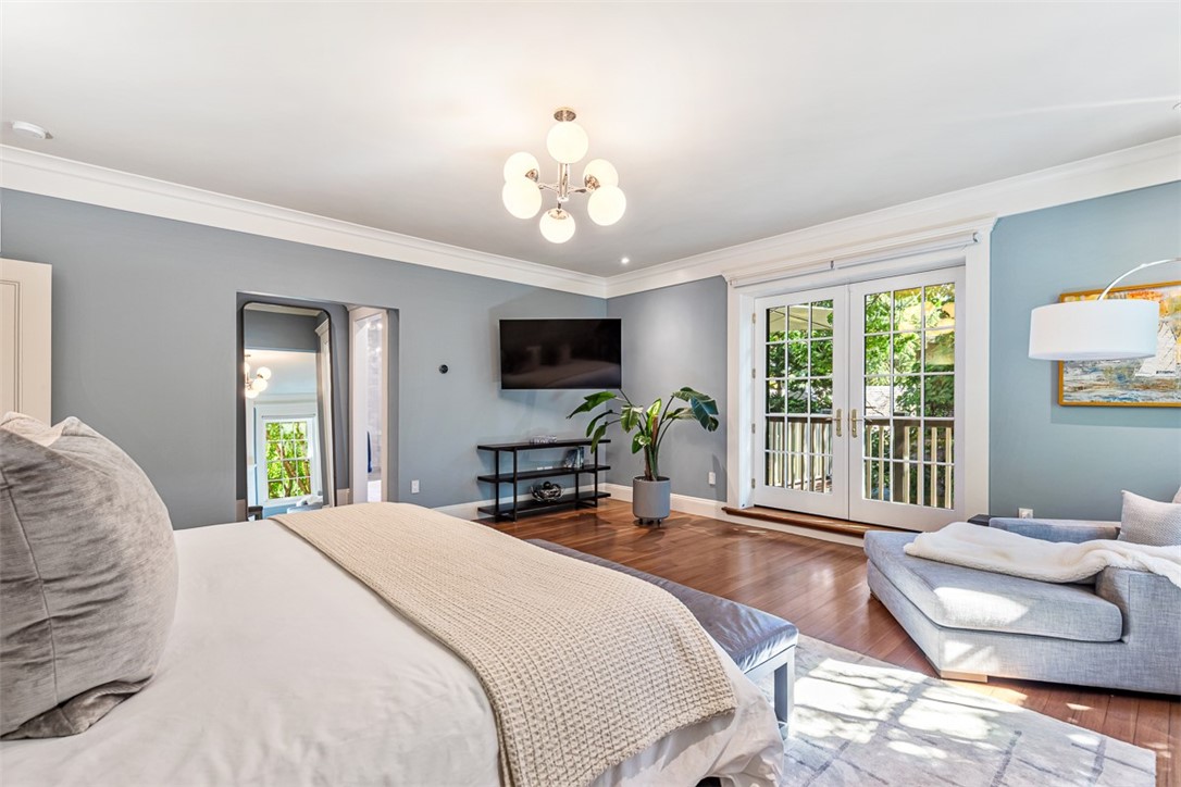 79 Clarendon Avenue