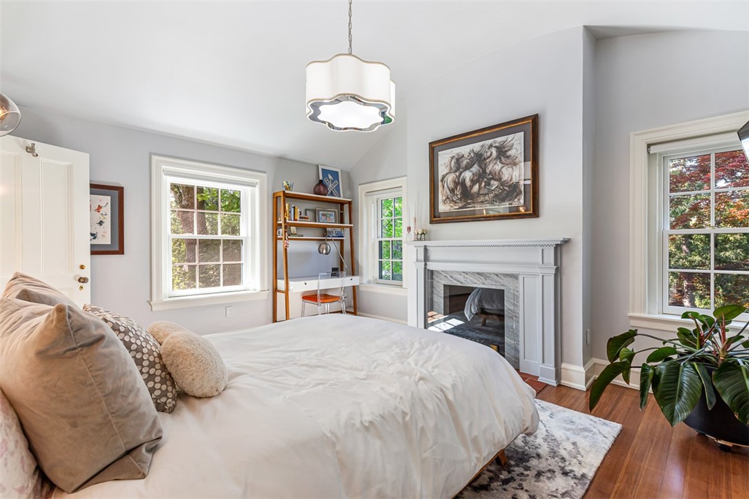 79 Clarendon Avenue