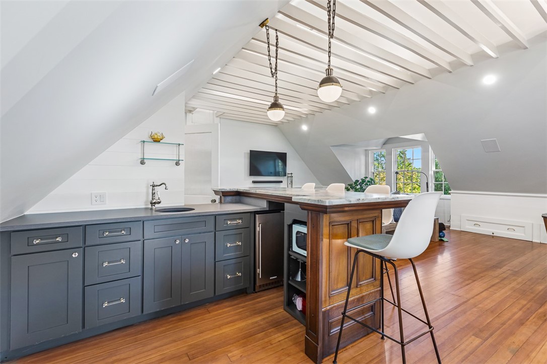 79 Clarendon Avenue