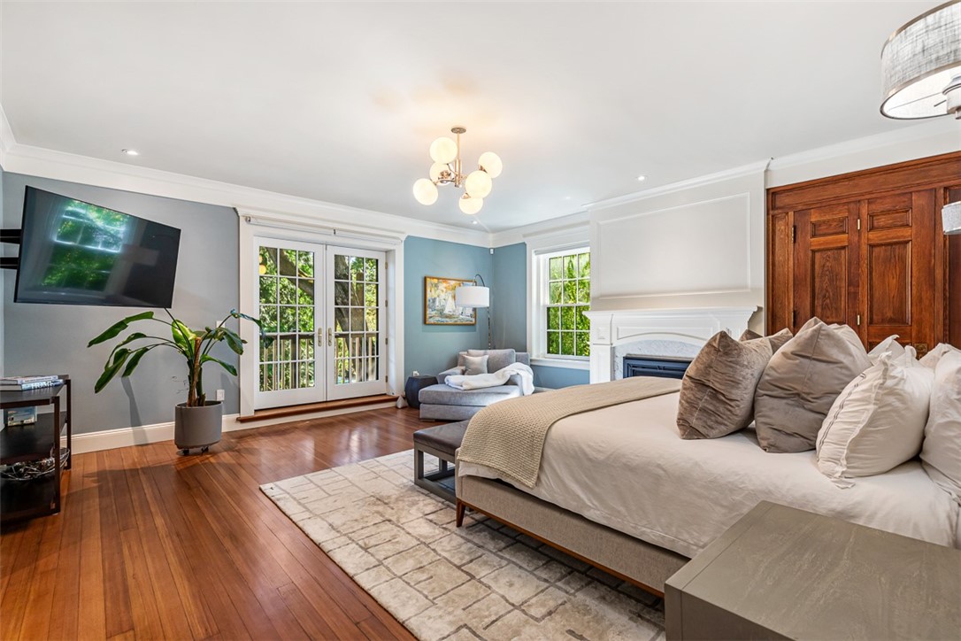 79 Clarendon Avenue