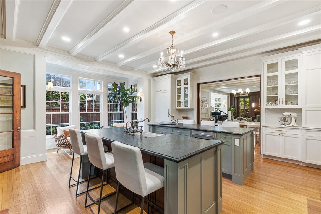 79 Clarendon Avenue