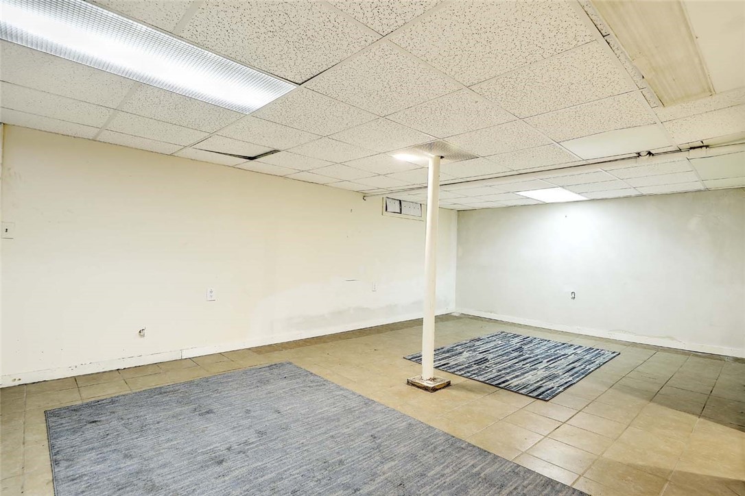 31 Clarendon Avenue