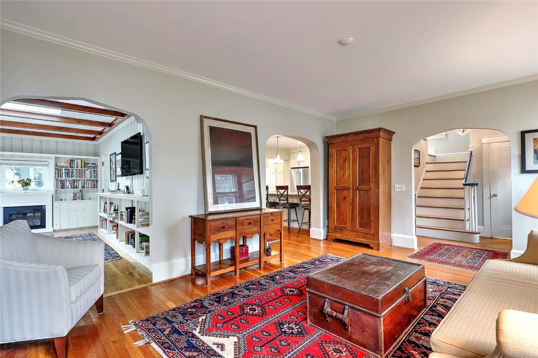31 Clarendon Avenue