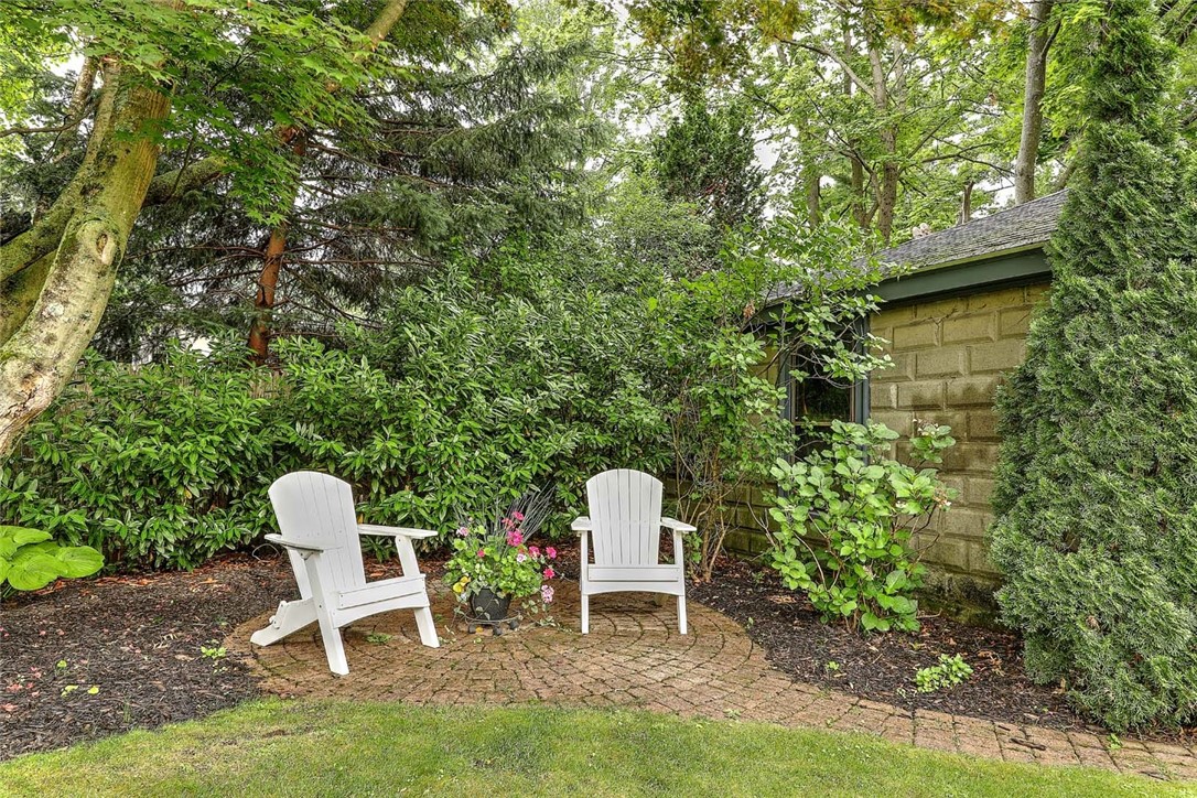 31 Clarendon Avenue